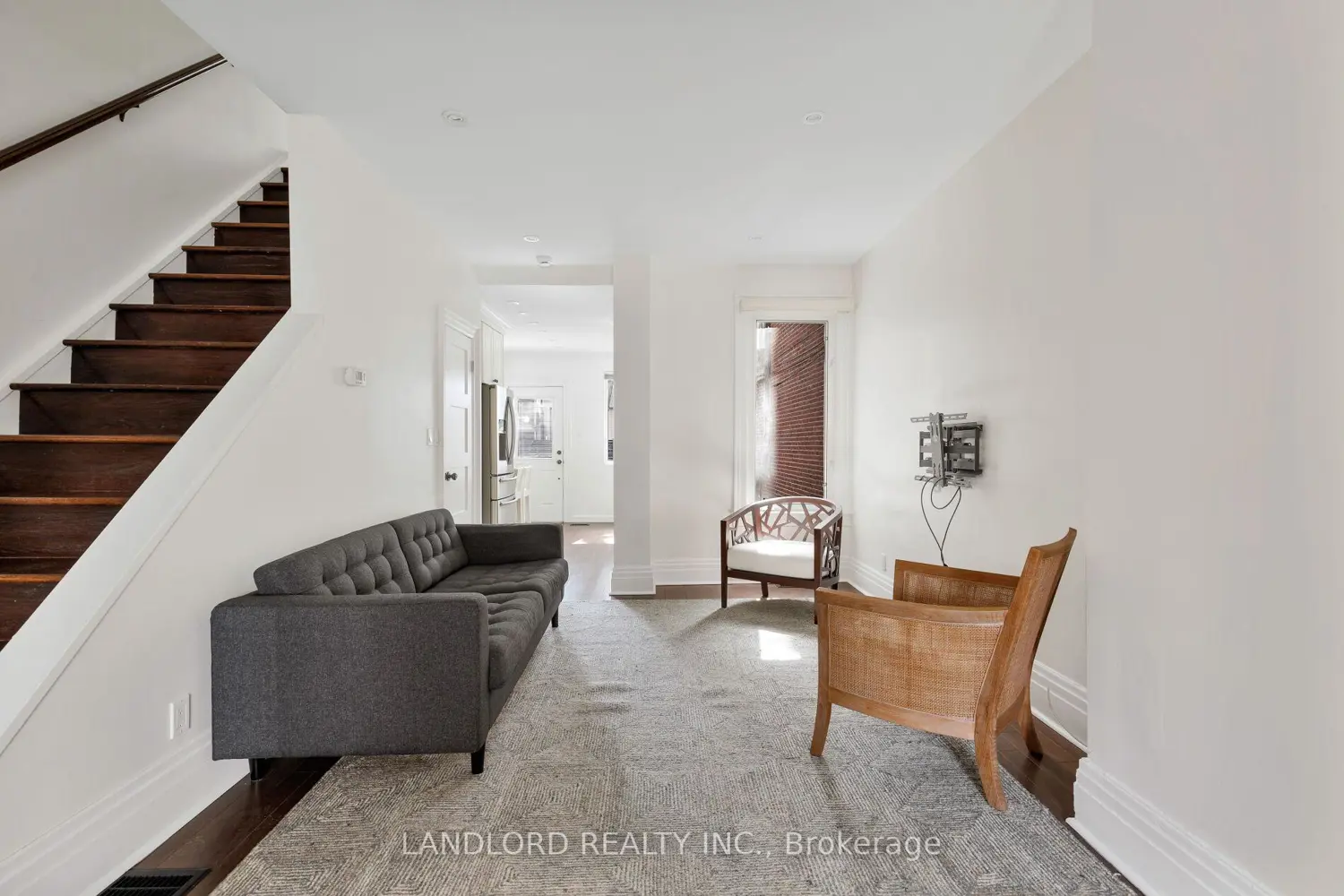 107A Scollard Street photo 4