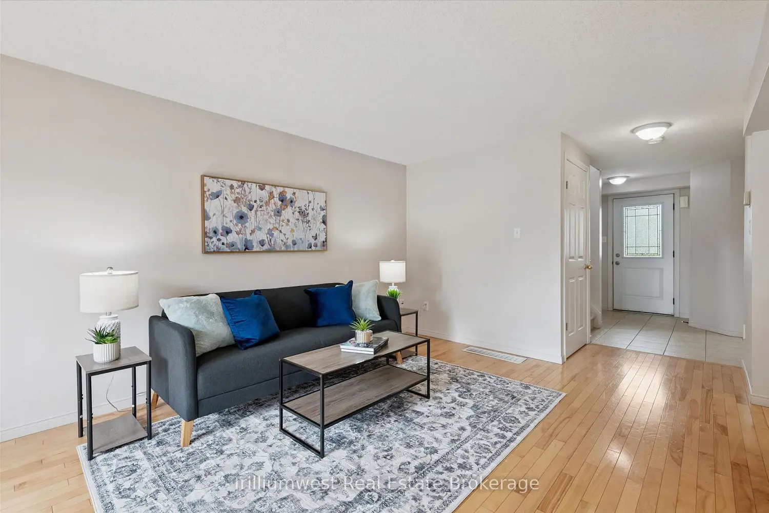 157 Stephanie Drive photo 3