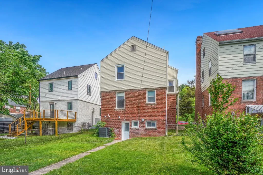 2615 Otis Street NE, Washington, DC 20018