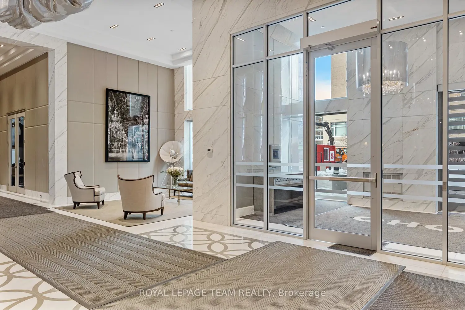 111 Champagne Avenue 1506