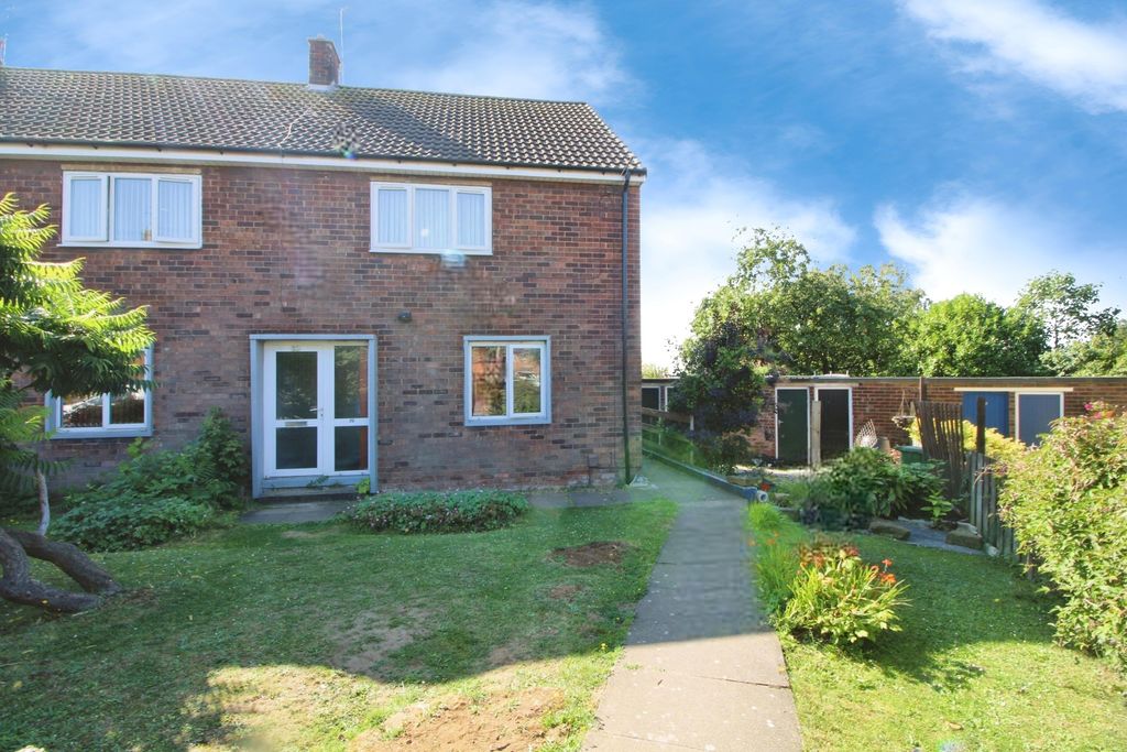 2 bed flat for saleCaenby Road, Scunthorpe DN17
