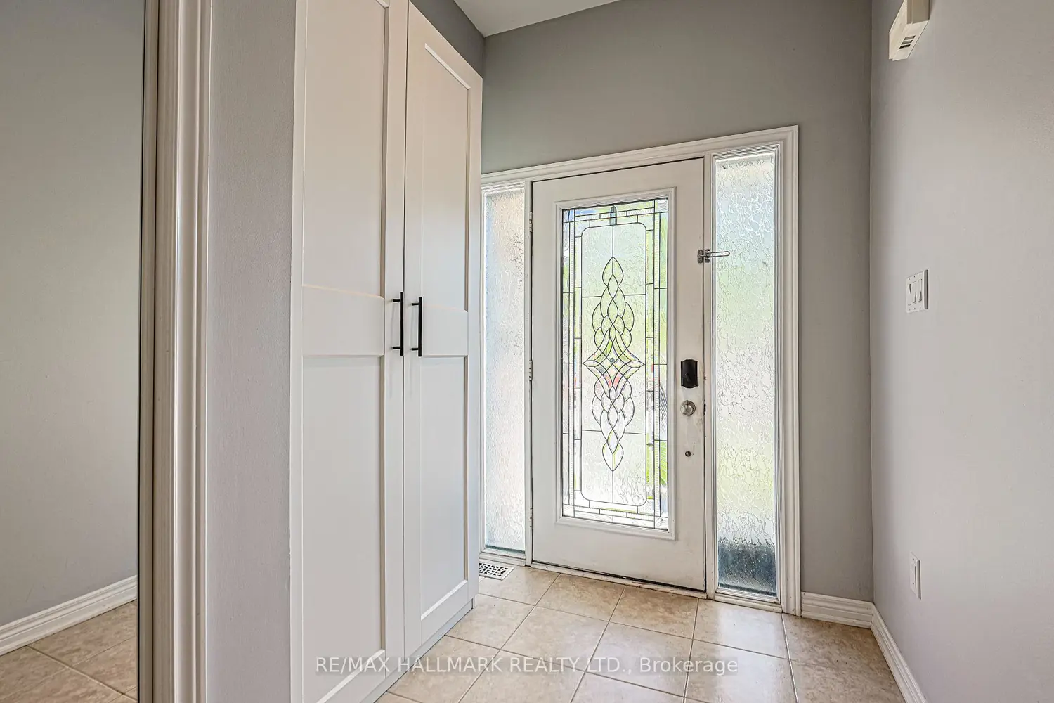 256 Sandale Road photo 2