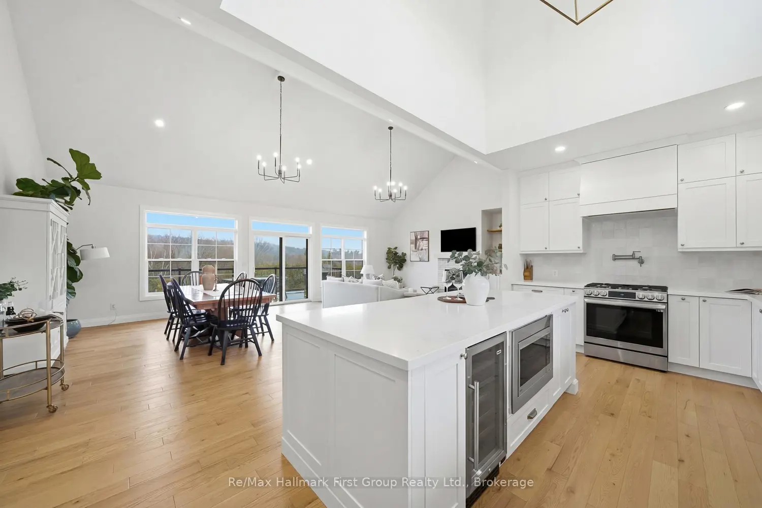 8 Archibald Court photo 3