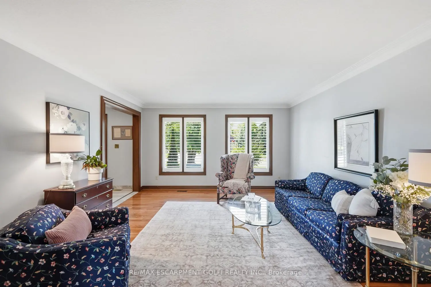 24 Renfrew Drive photo 3