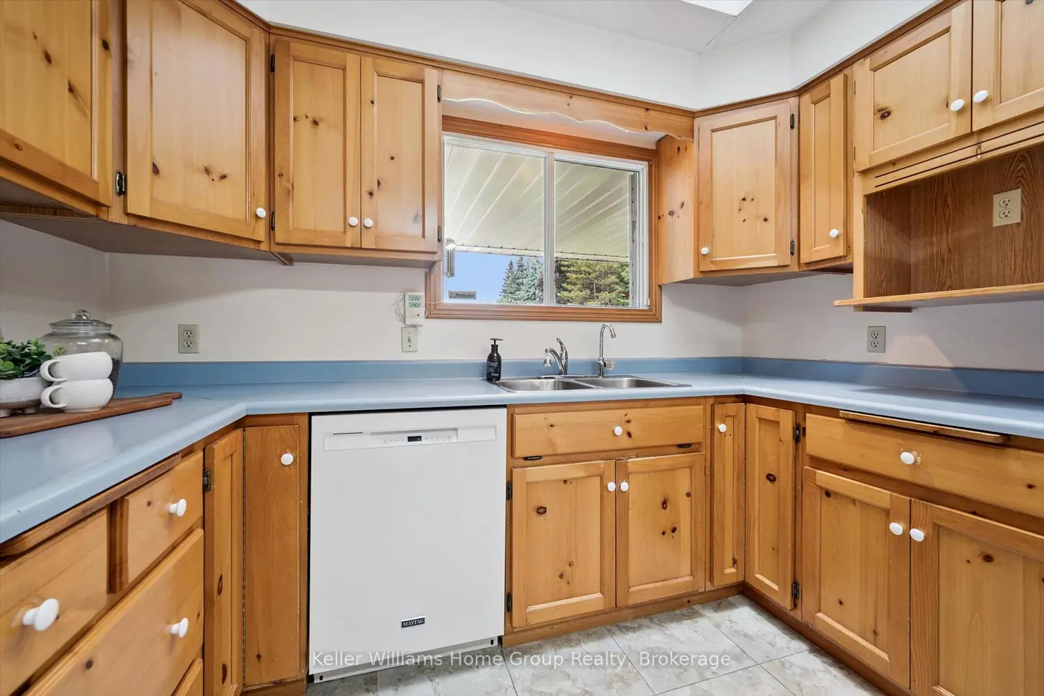 27 Atchison Lane photo 5