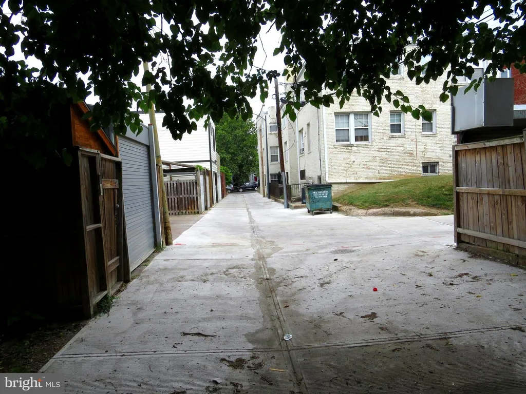 1115 G Street NE, Washington, DC 20002