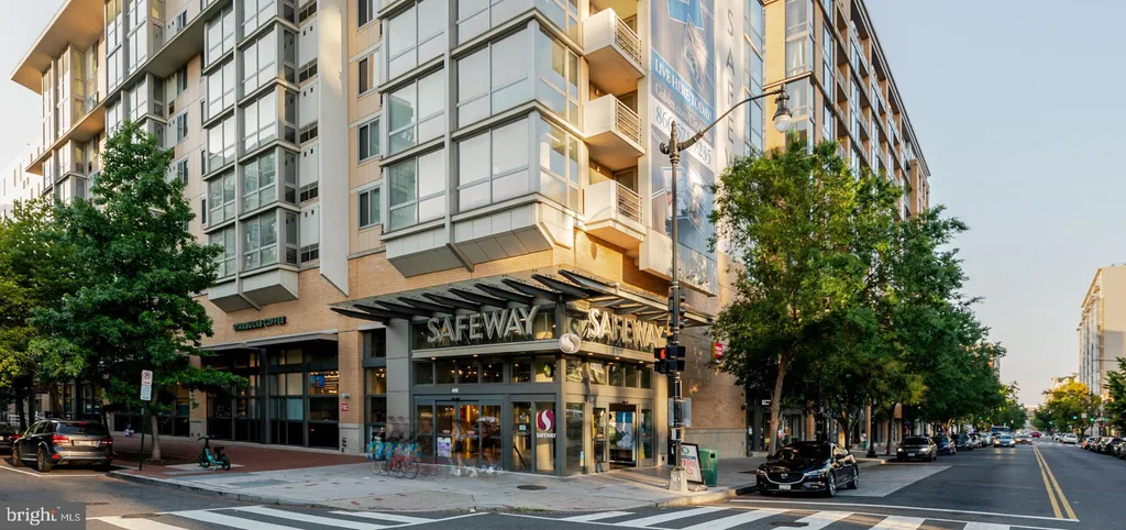 460 New York Ave NW Unit 501, Washington, DC 20001