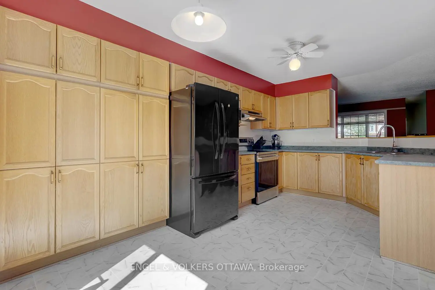 88 Kincardine Drive photo 4