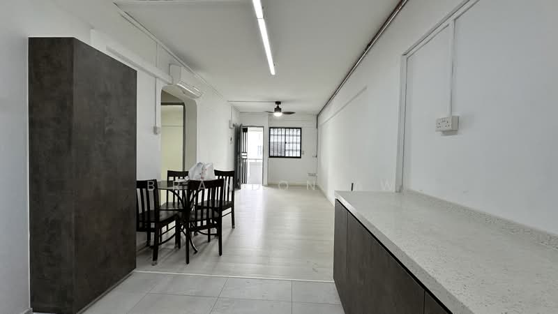 309 Clementi Avenue 4 photo 3