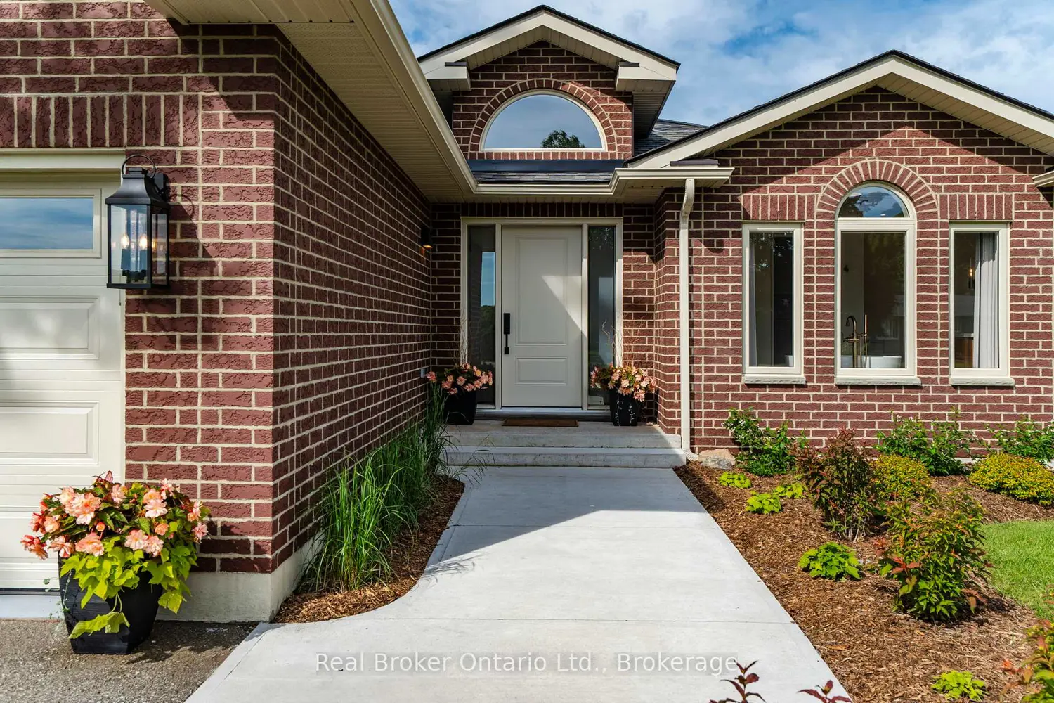 930 Marshall Road photo 3