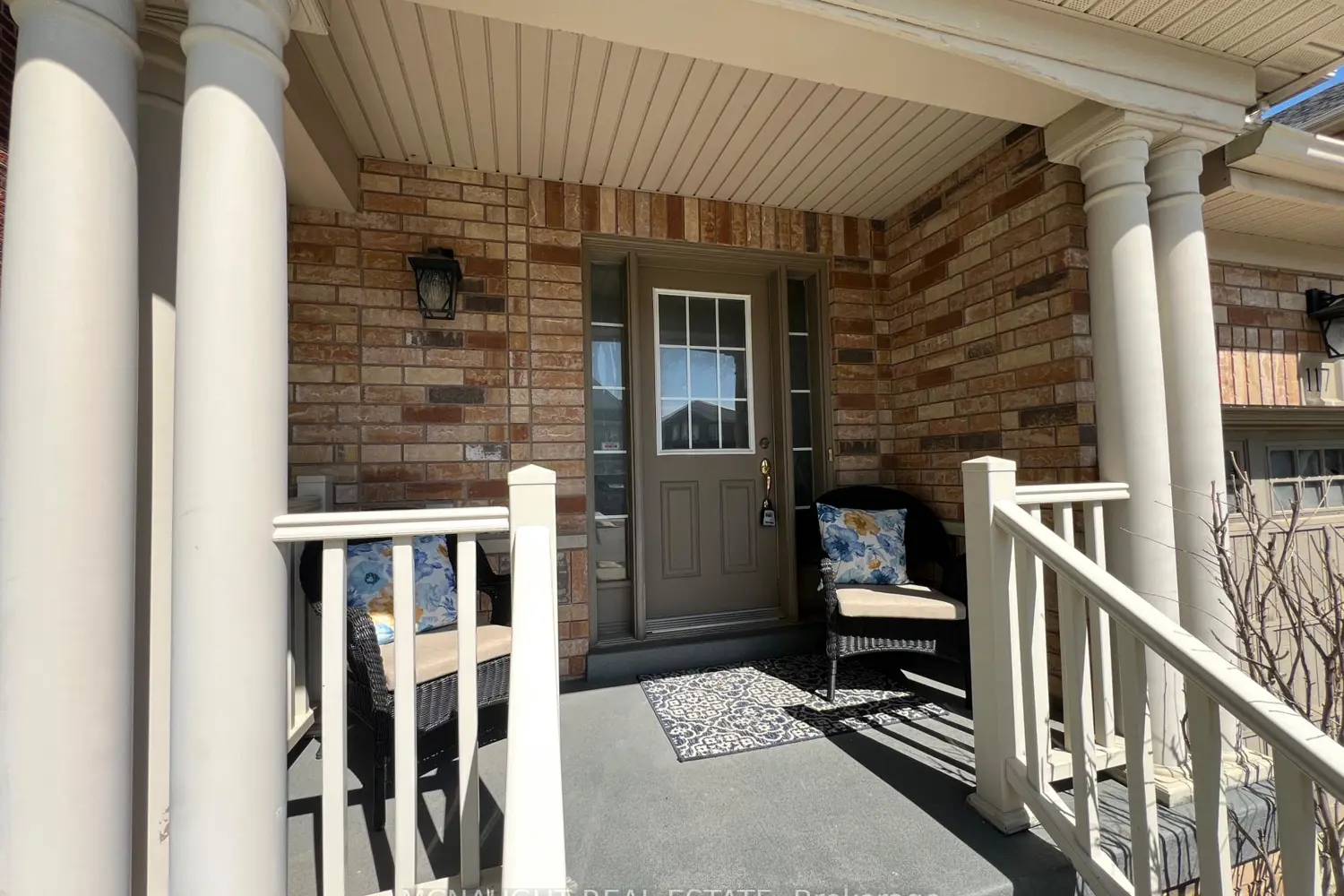 117 Crown Victoria Drive photo 2