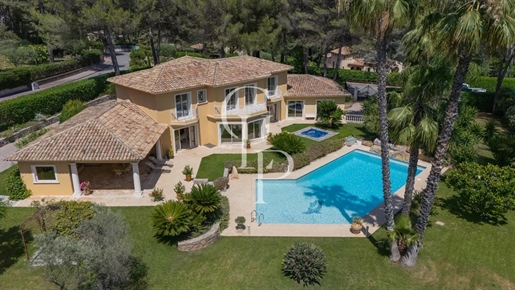 Mougins (Alpes-Maritimes) photo 2