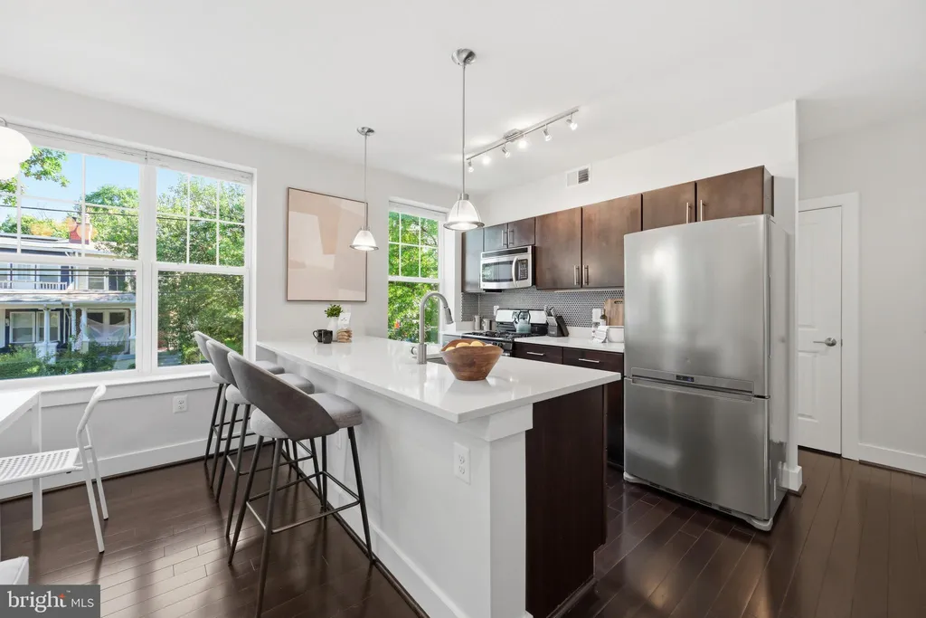4226 7th Street NW Unit 204, Washington, DC 20011 photo 4
