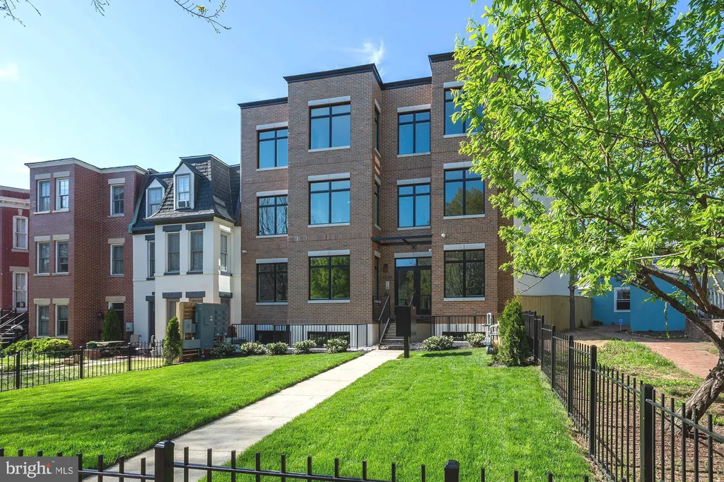 1220 Potomac Avenue SE Unit 7, Washington, DC 20003