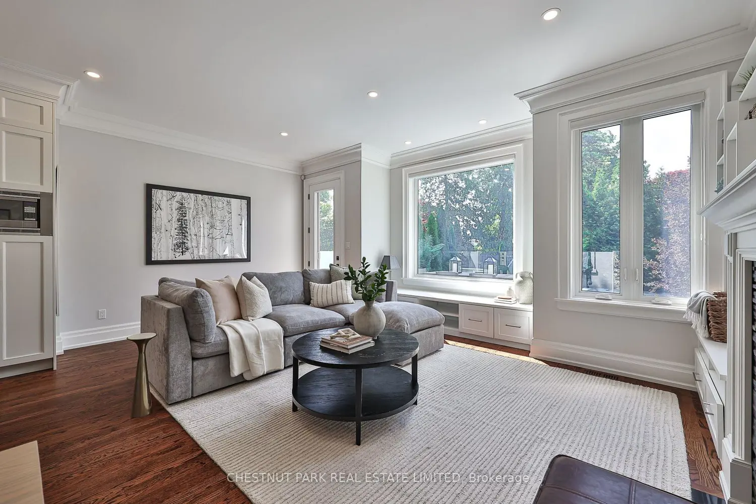 141 Wanless Avenue photo 5