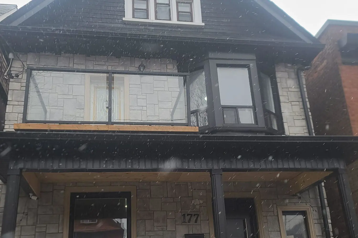 177 Wallace Avenue photo 2