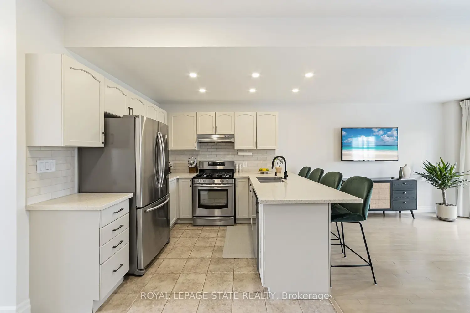 92 Benziger Lane photo 4