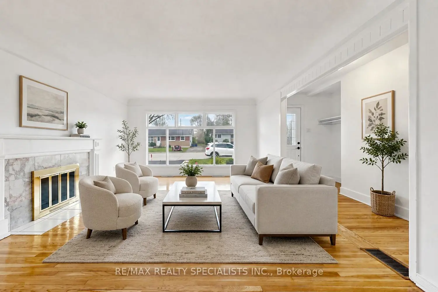 124 Village Road photo 2