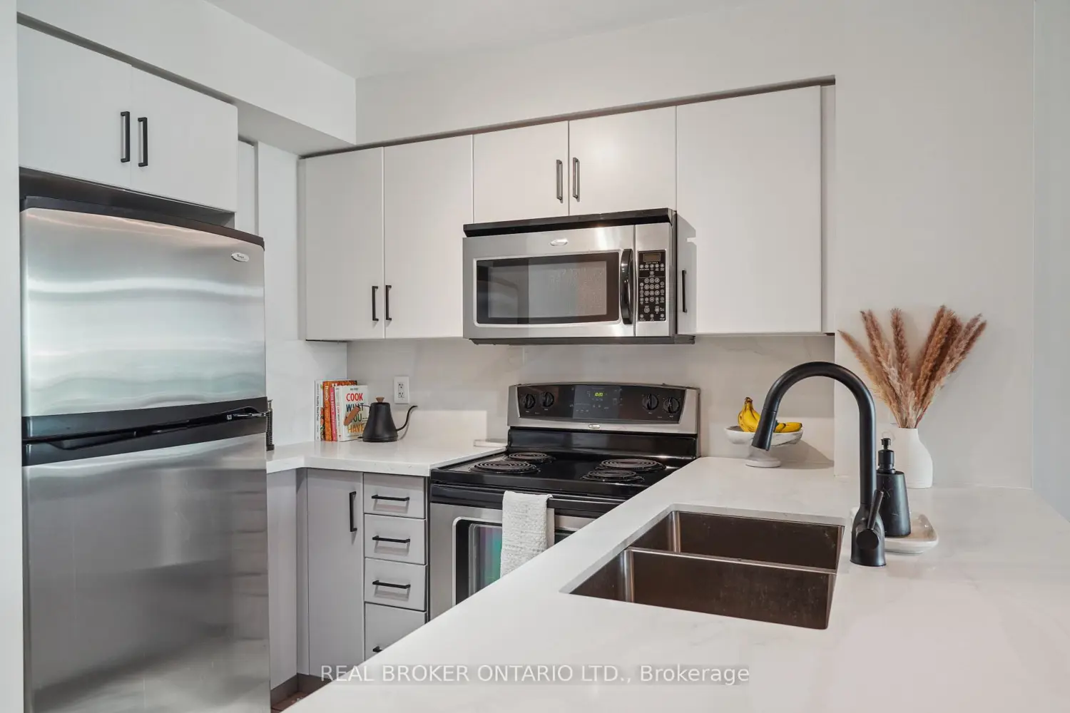 231 Fort York Boulevard 615 photo 3