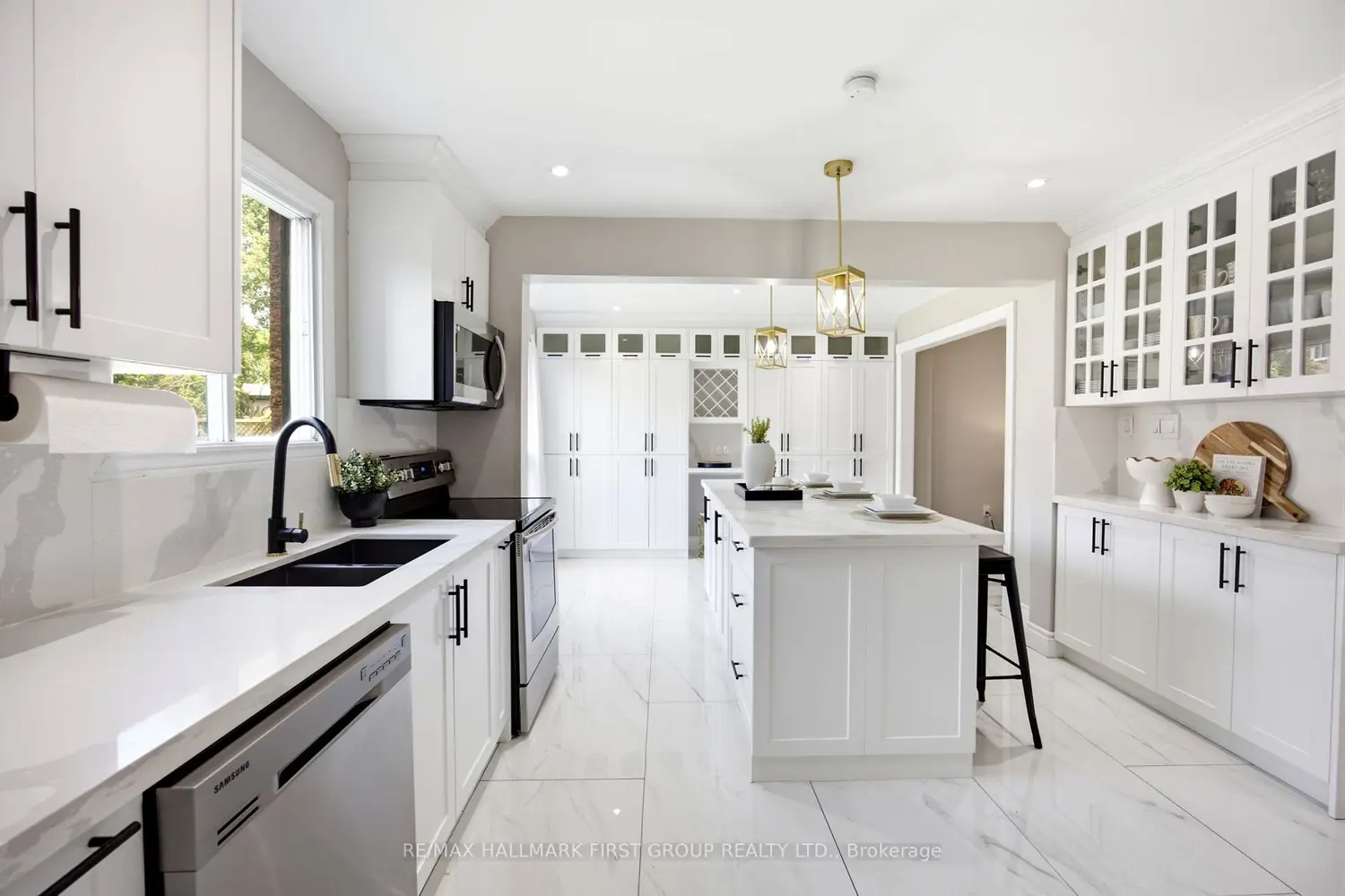 15 Sallis Drive photo 3