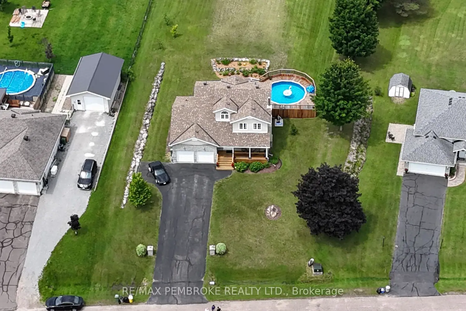 9 Heron Drive photo 3