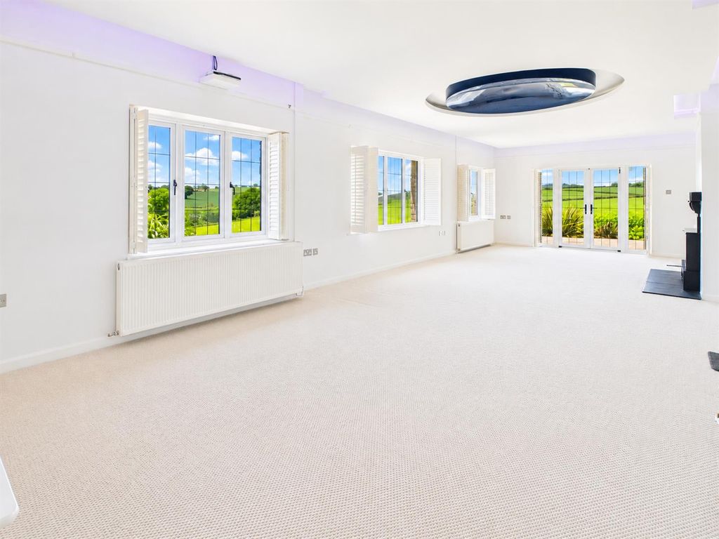 4 bed barn conversion for saleShirenewton, Chepstow NP16 photo 2