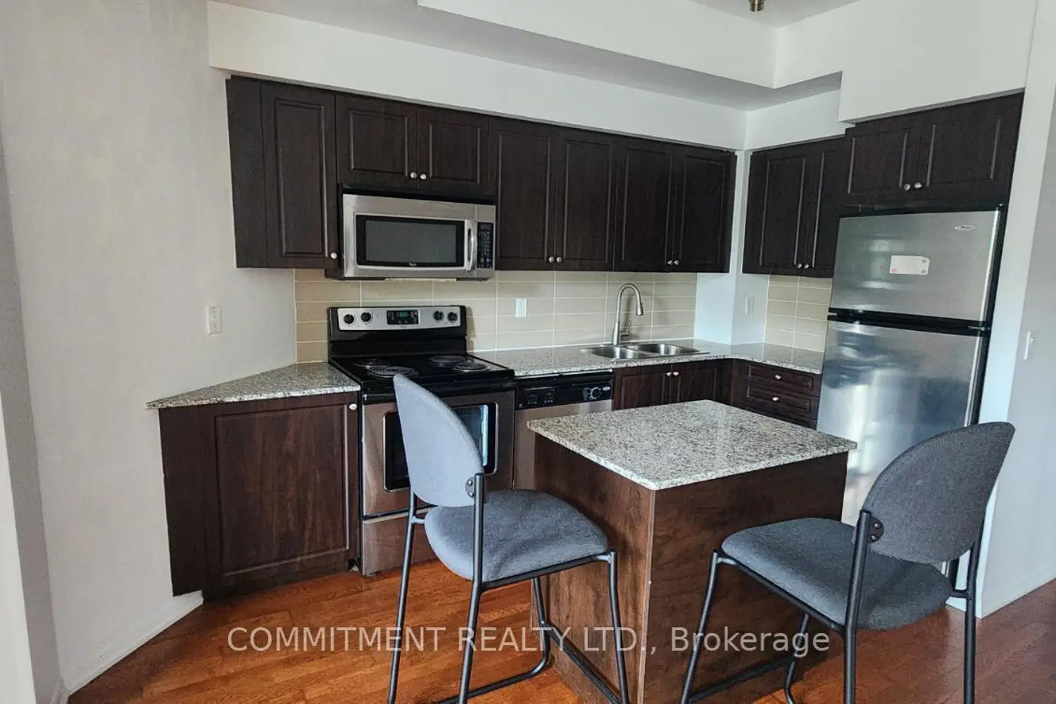 215 Fort York Boulevard 215 photo 2