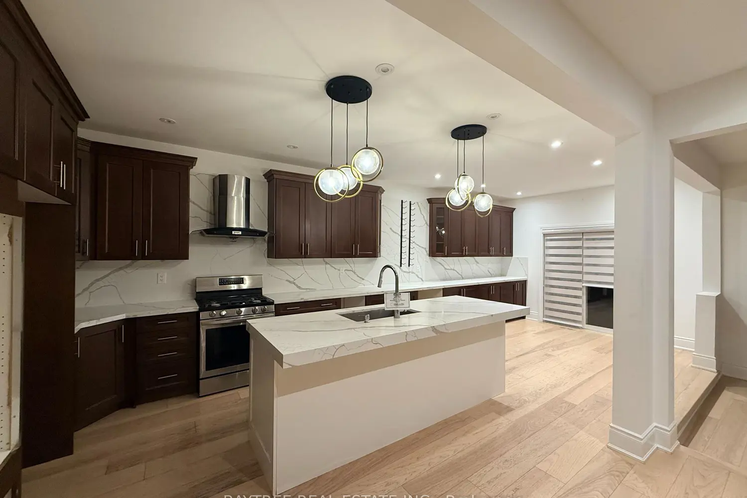 162 Bathurst Glen Drive photo 2
