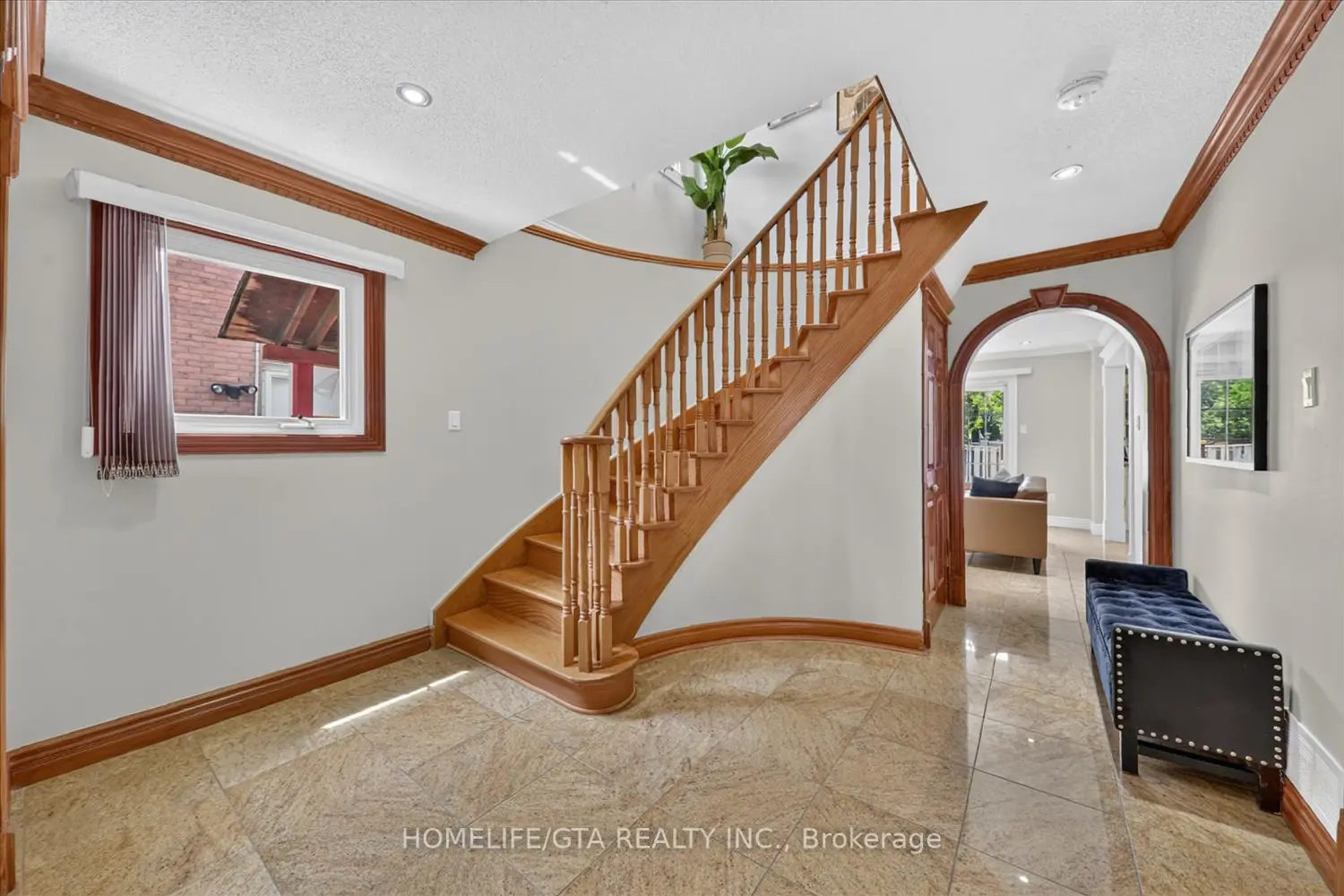 110 Rylander Boulevard photo 2