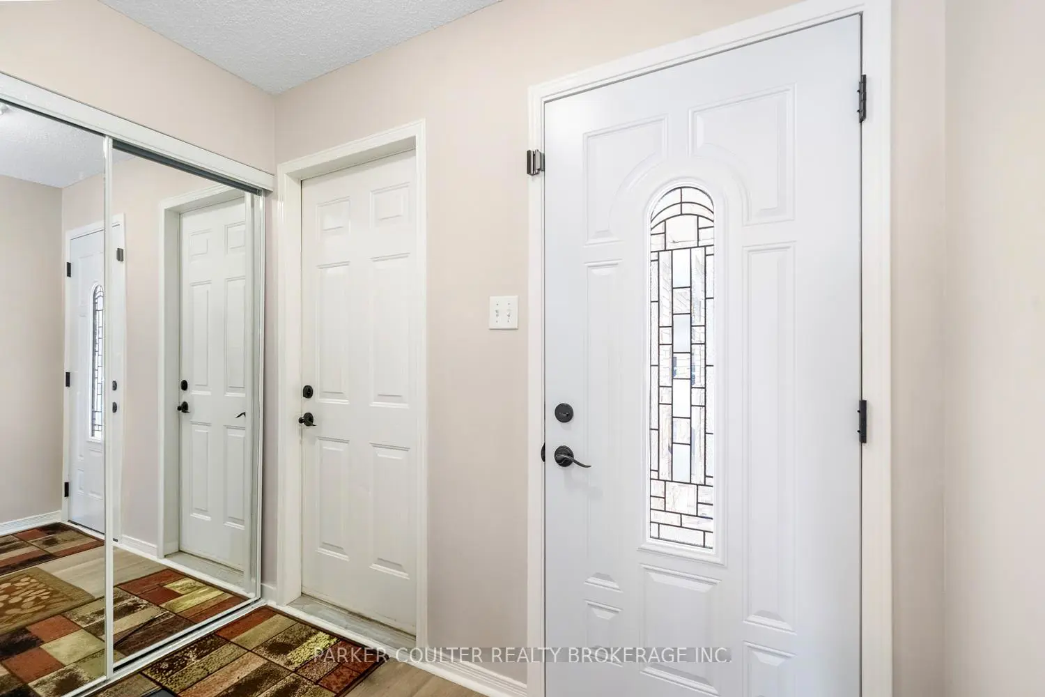82 Barre Drive photo 3