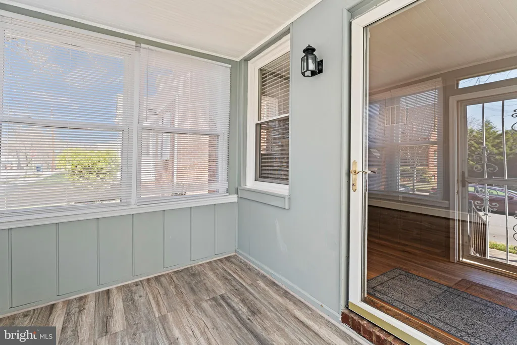 2108 31st Place SE, Washington, DC 20020 photo 5