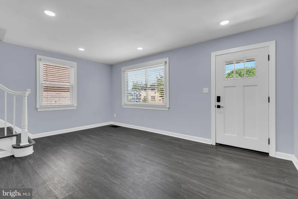 4621 Hillside Road SE, Washington, DC 20019 photo 4