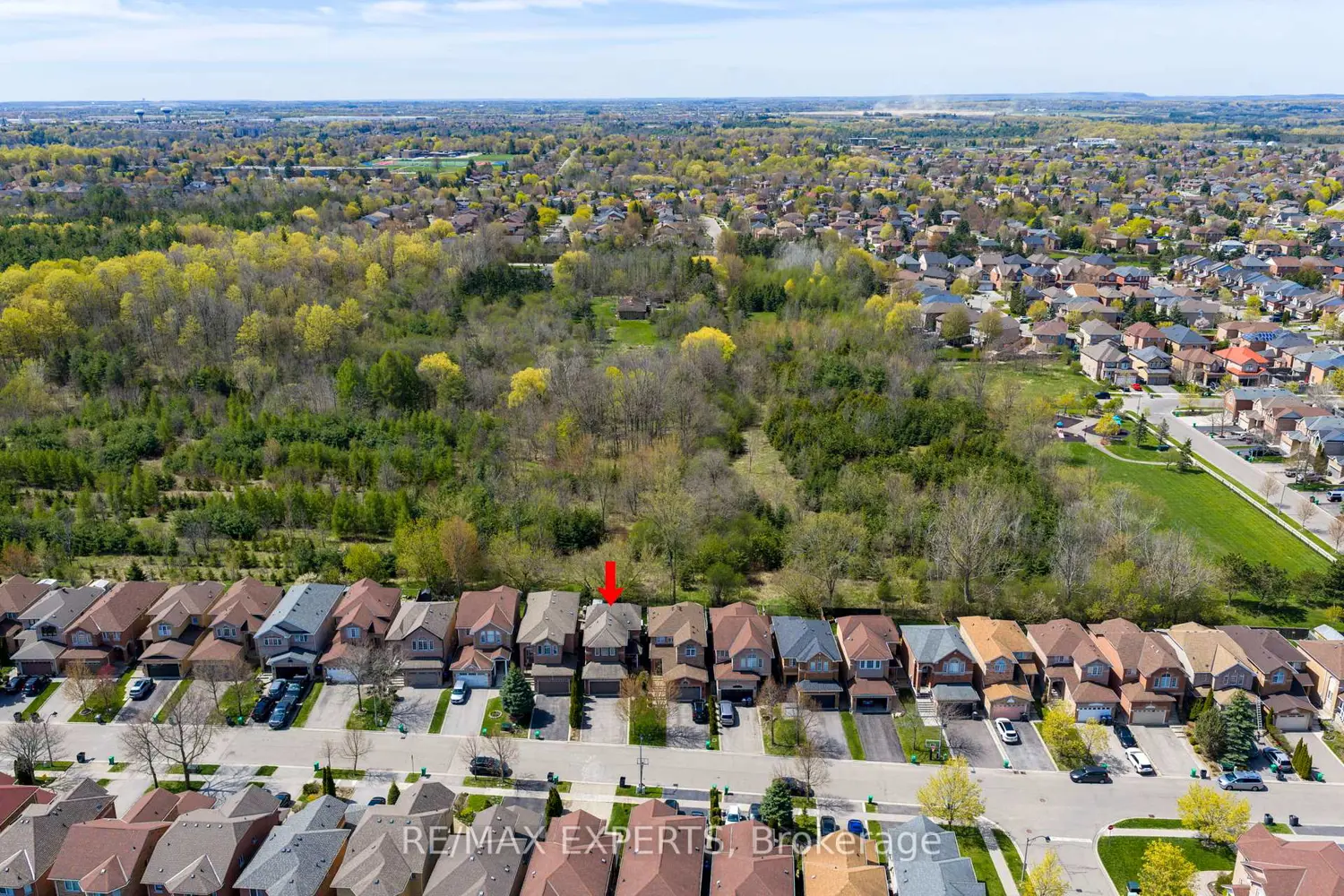 28 Crestridge Drive photo 4