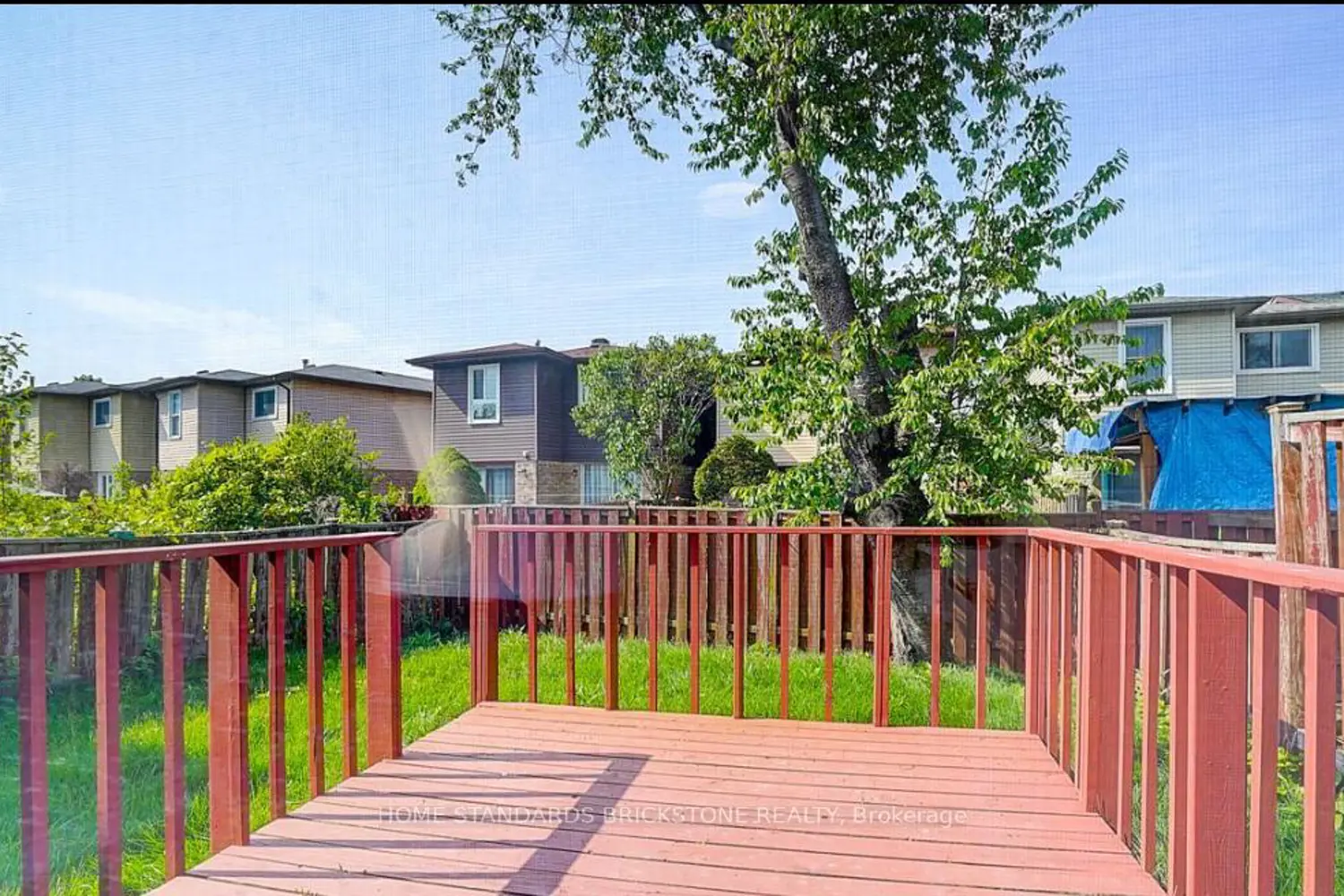 24 Barrington Crescent photo 4