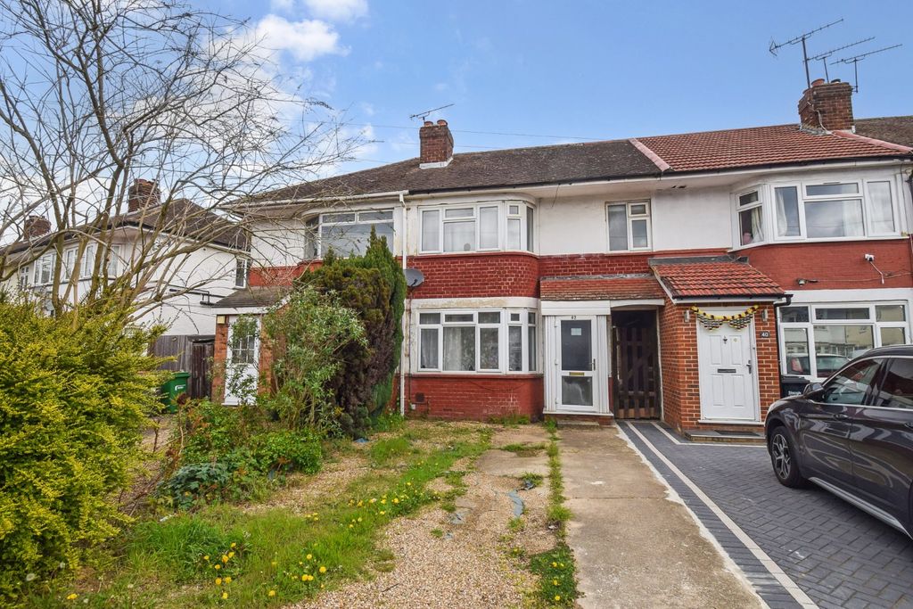 2 bed terraced house for saleStanhope Road, Near Burnham, Berkshire SL1