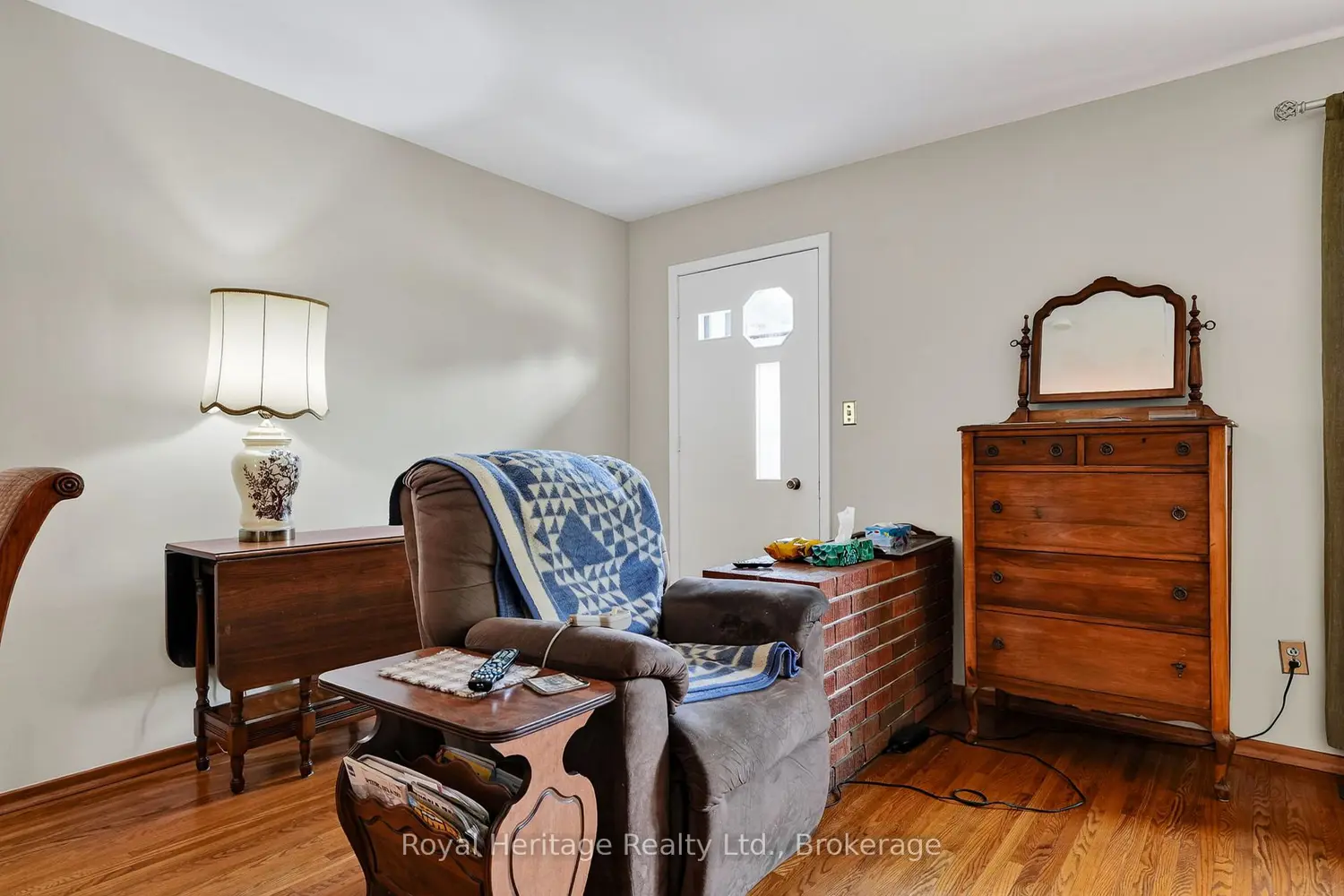 8 Simmons Street photo 2