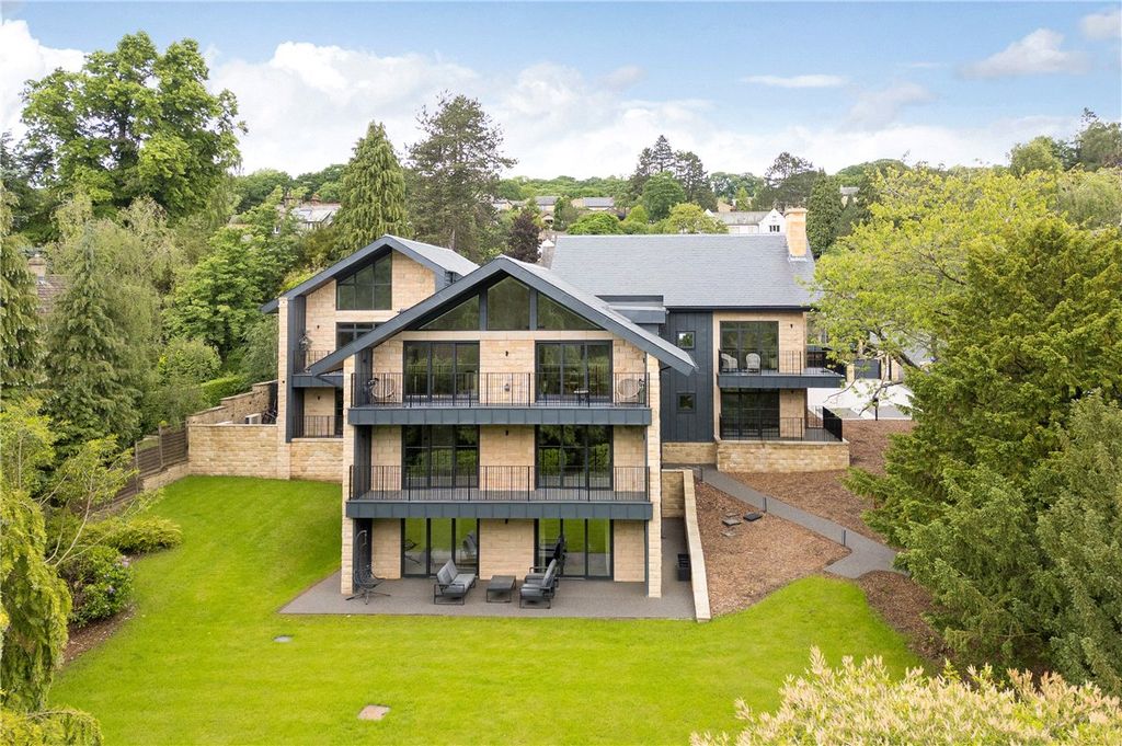2 bed flat for saleApartment 3, Robin Hill, Clifford Road, Ilkley, West Yorkshire LS29
