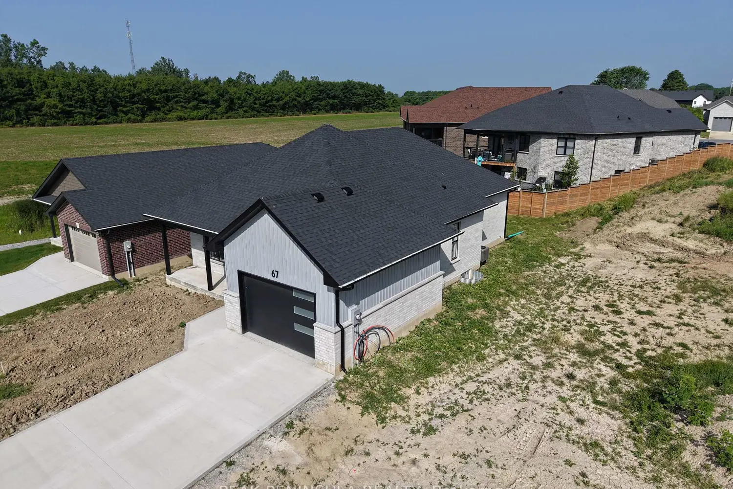 67 Hunter Drive photo 4