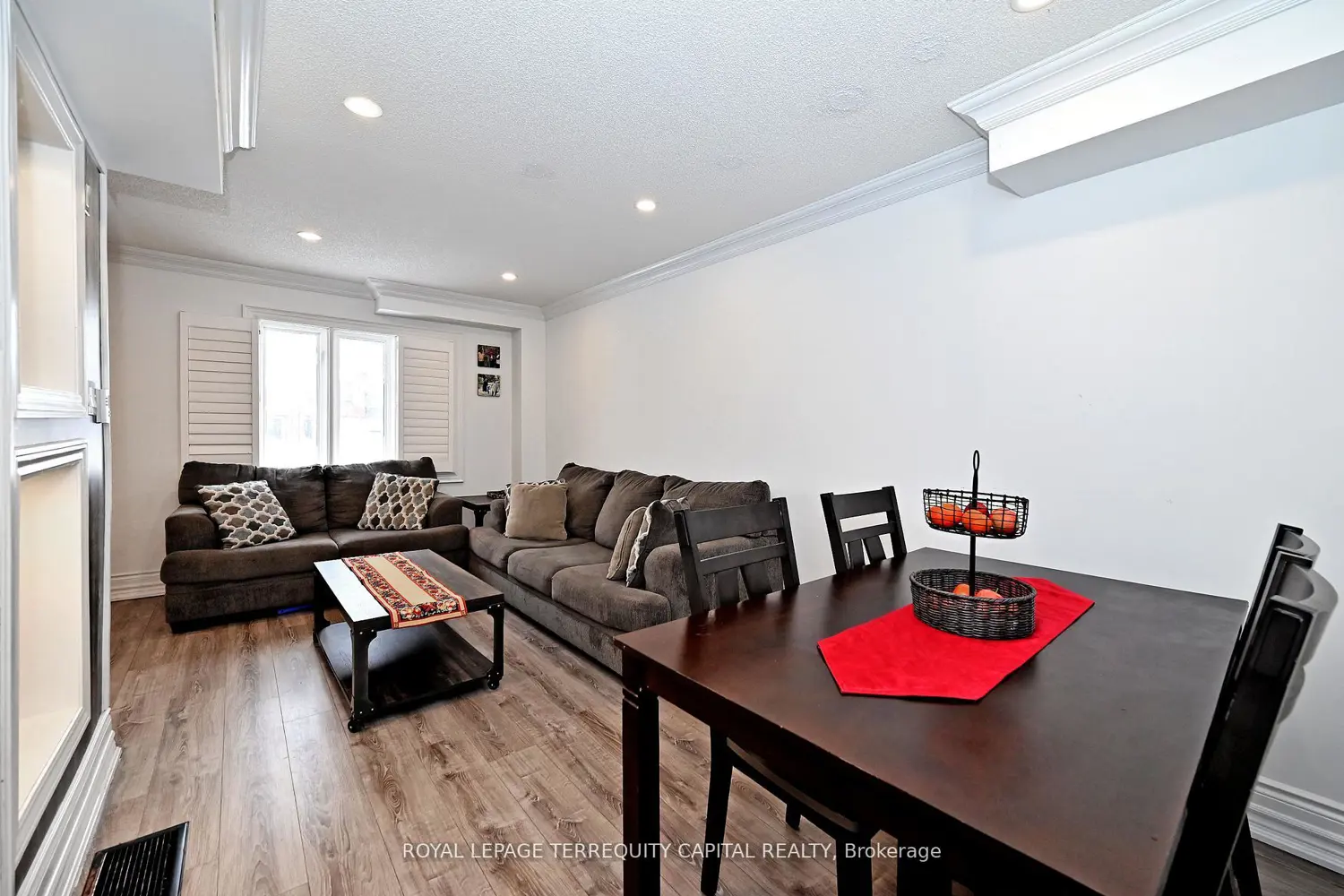 29 Madelaine Drive 6 photo 3