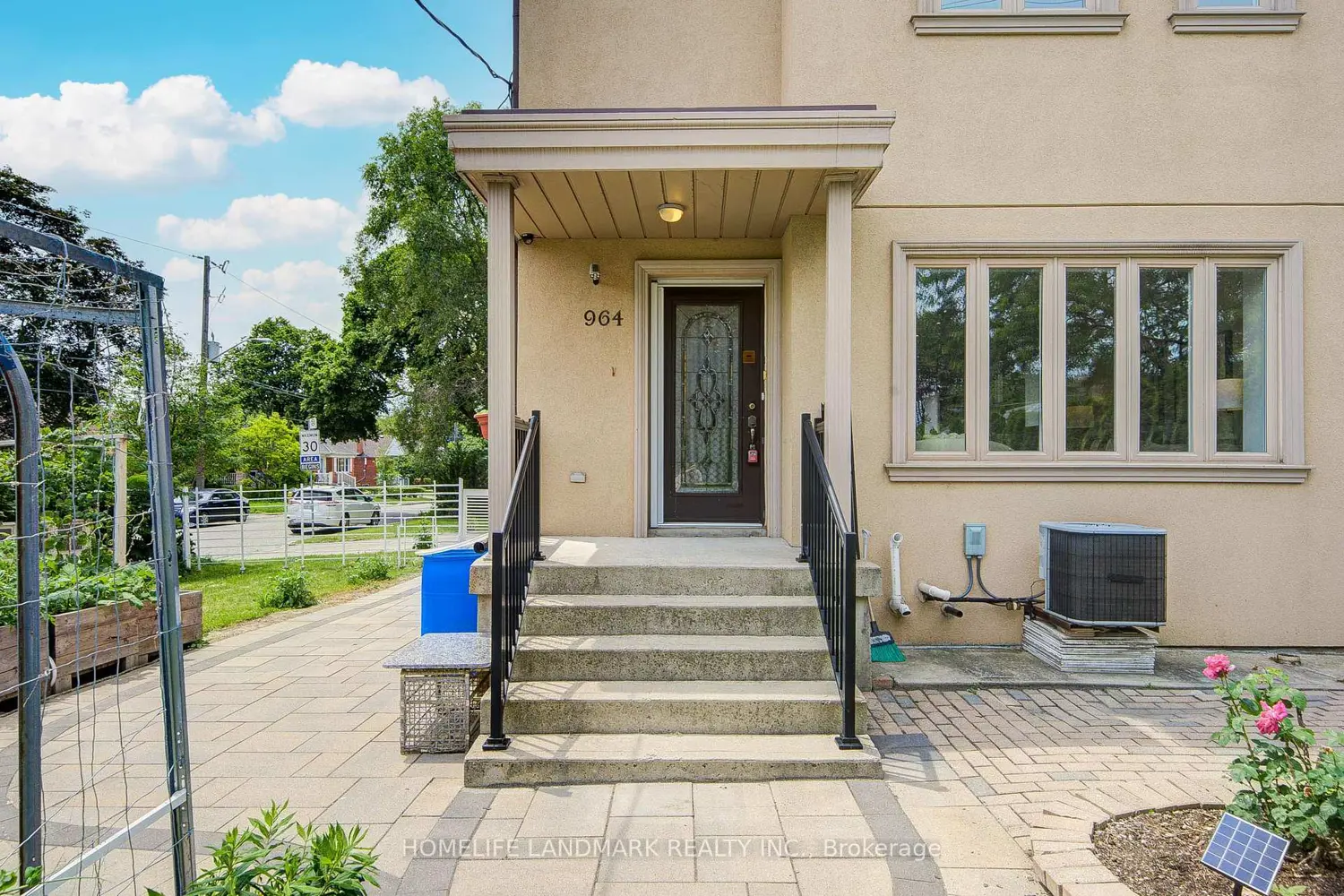 964 Pharmacy Avenue photo 3