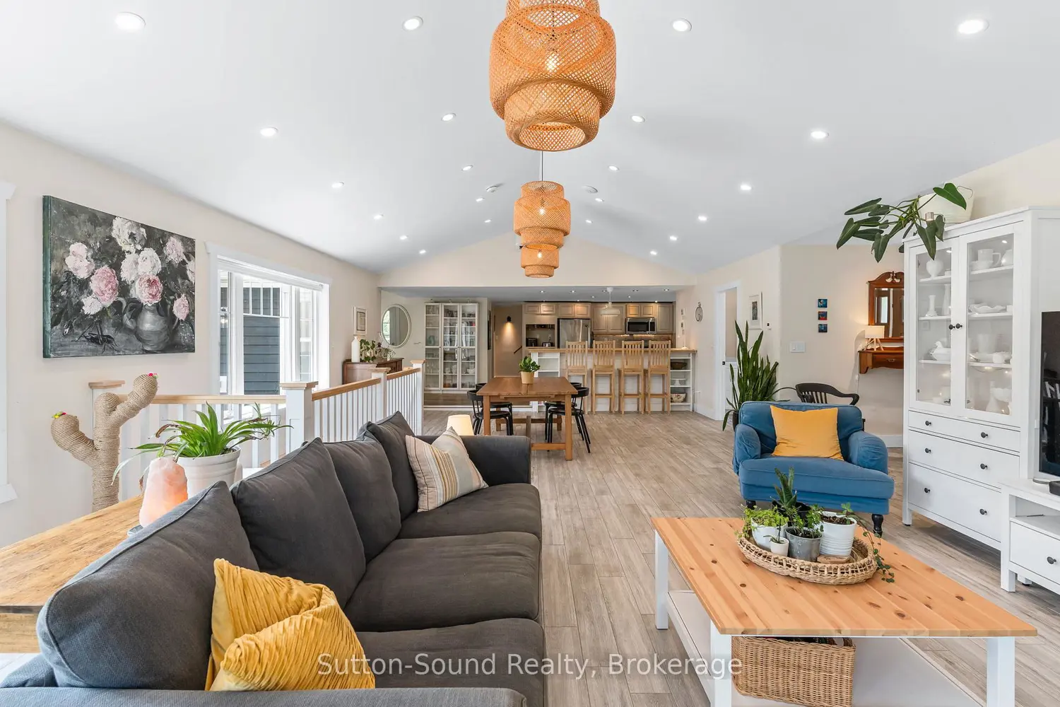 87 Meadowland Road photo 4
