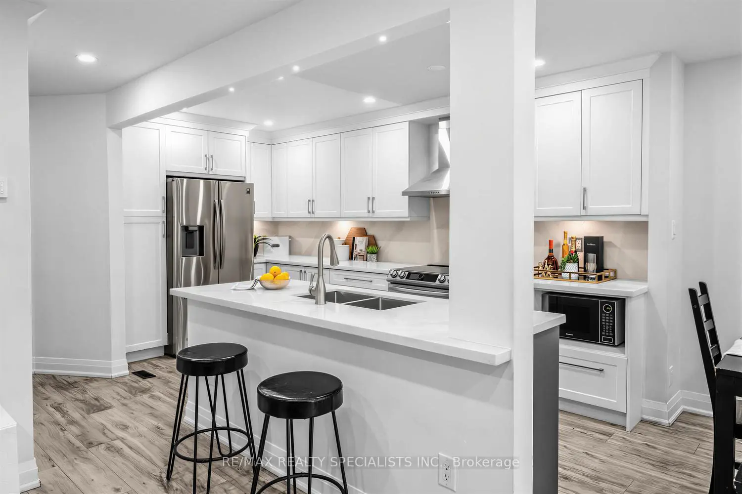 405 Hyacinthe Boulevard 7 photo 3
