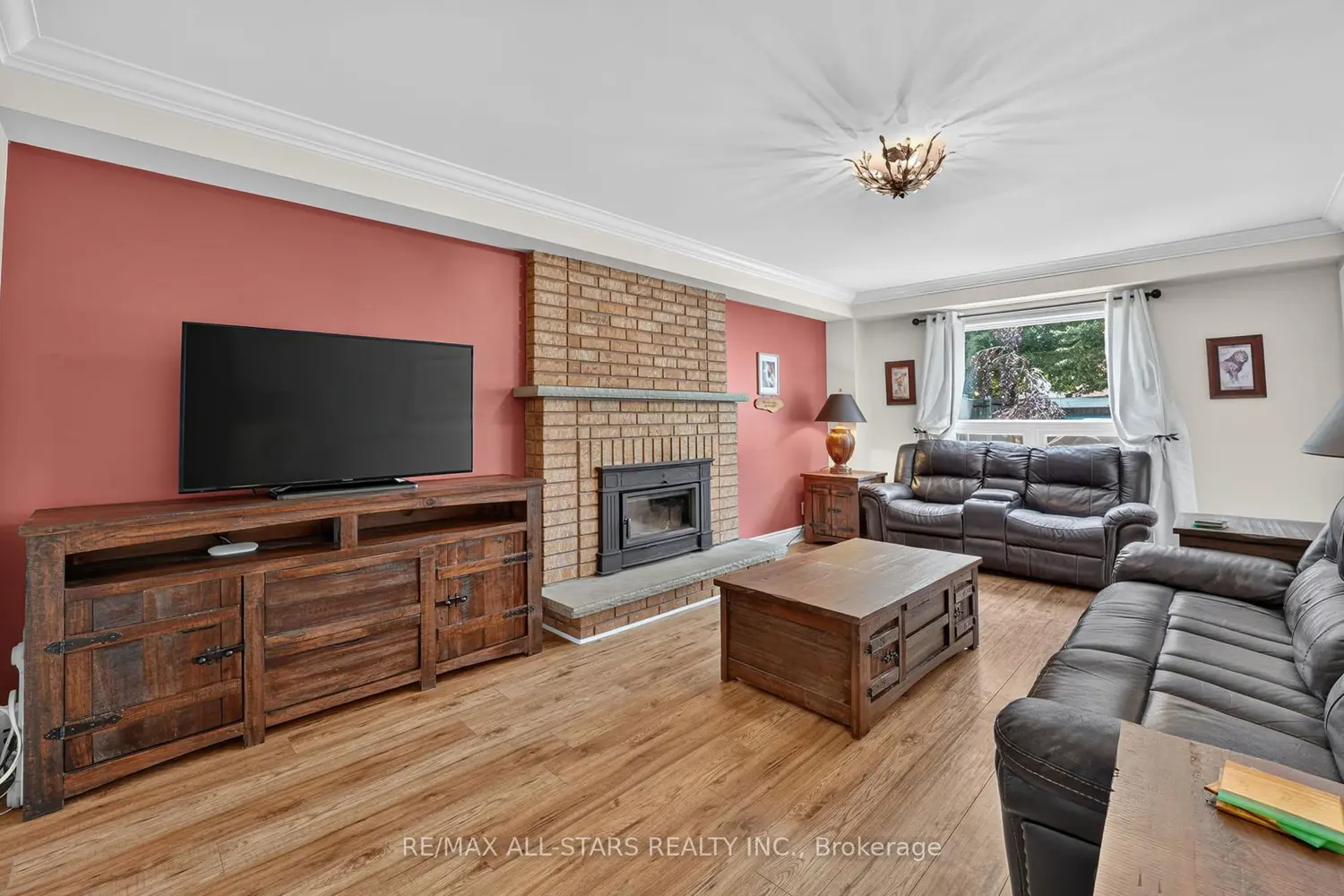 9 Fontaine Drive photo 5