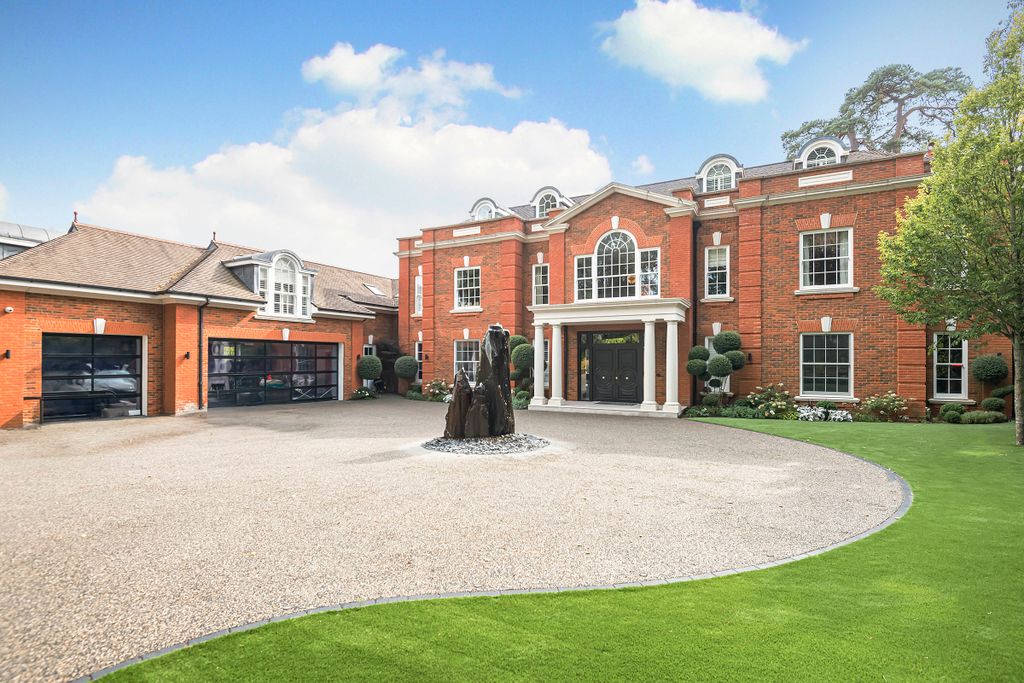 8 bed property for saleAbbots Drive, Virginia Water, Surrey GU25