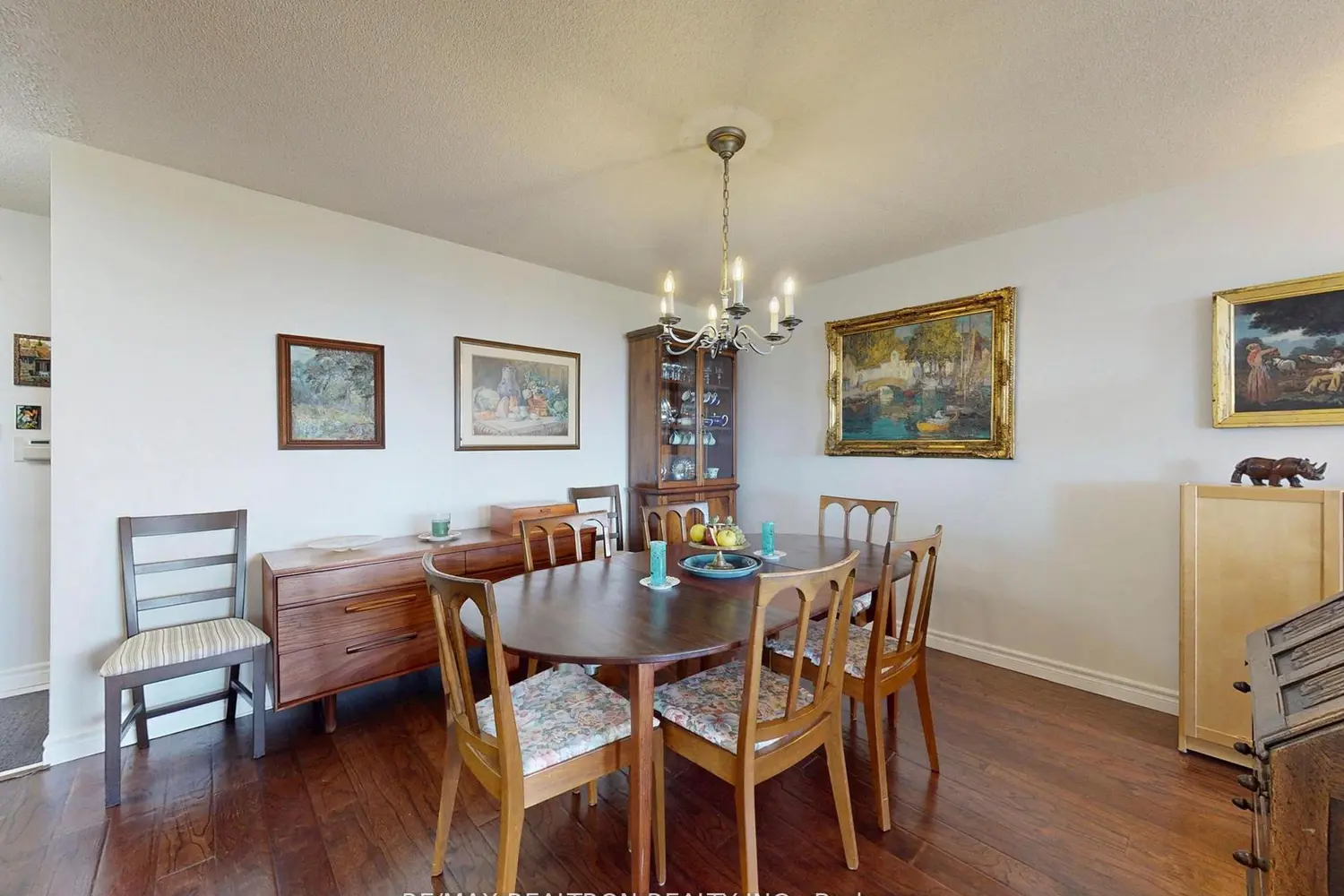 5 Kenneth Avenue 1208 photo 4