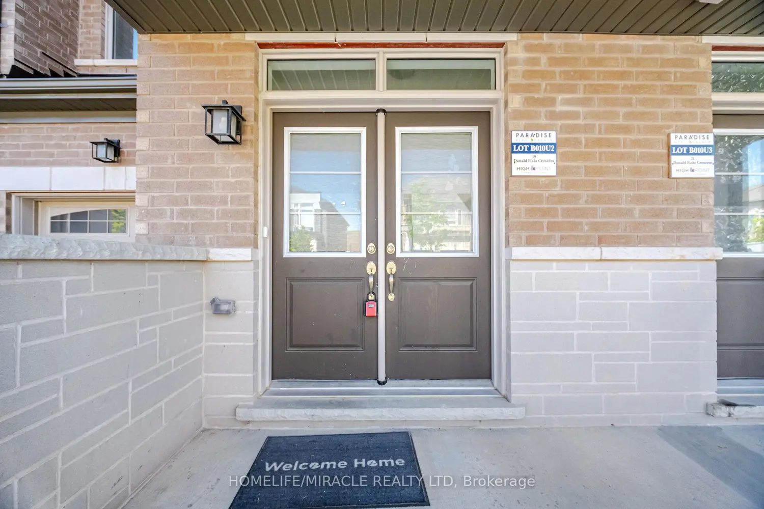 19 Donald Ficht Crescent