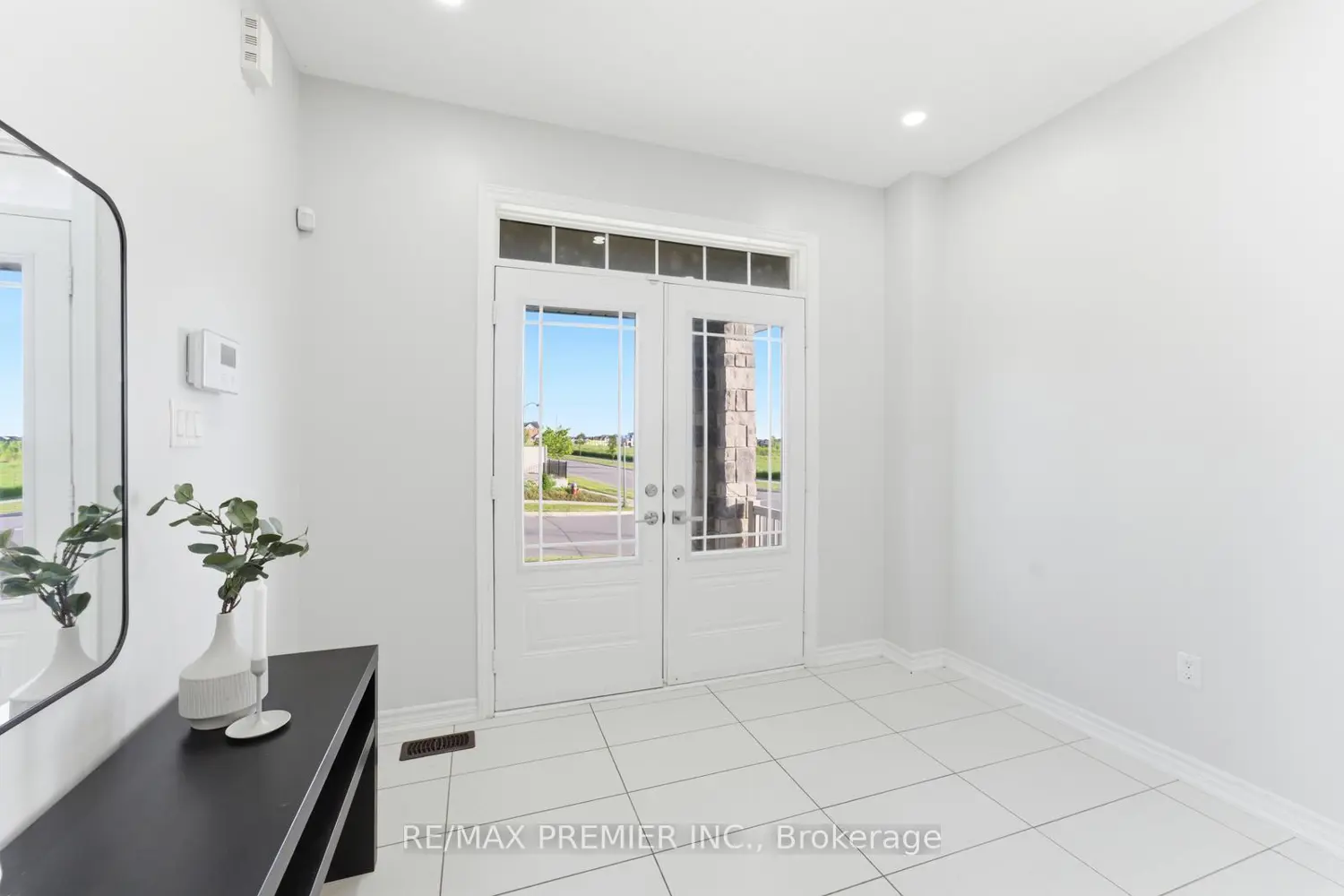 122 Mckenzie Way photo 4