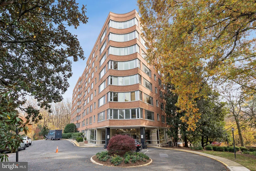 4200 Cathedral Avenue NW Unit 812, Washington, DC 20016