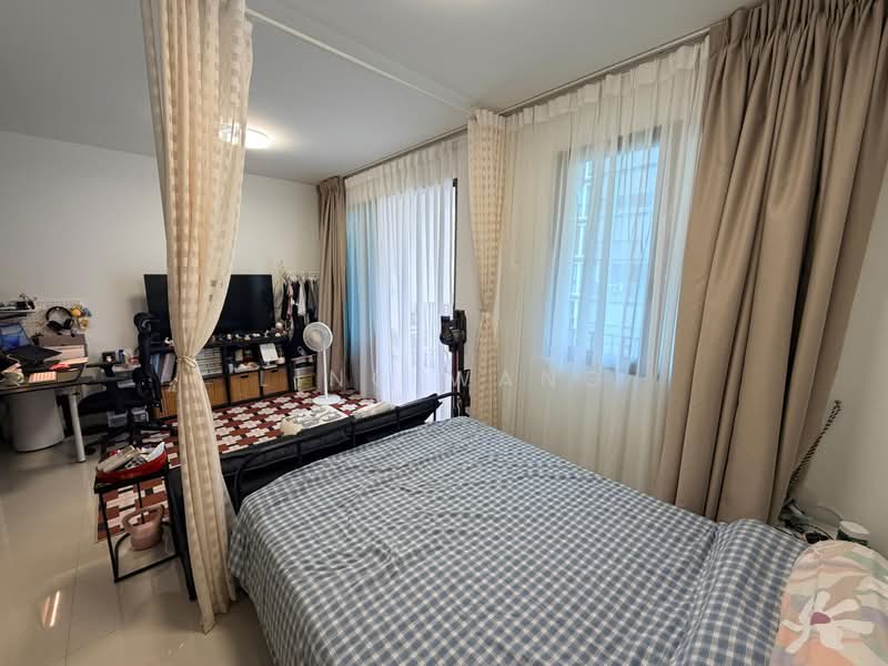 25 Tampines Lane photo 2