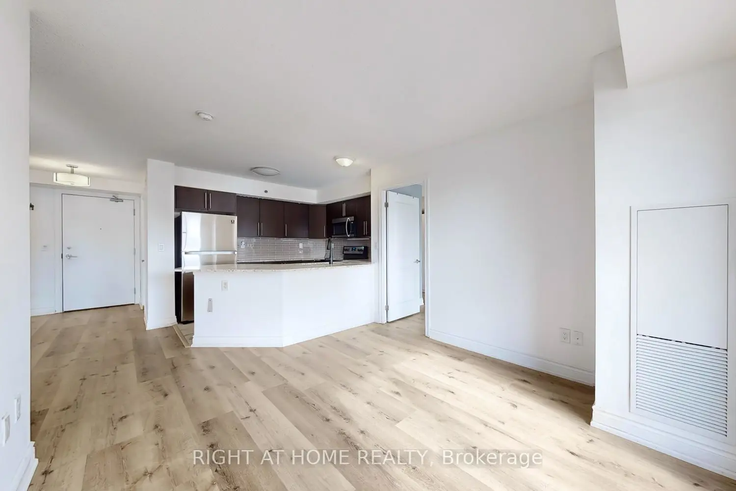 760 Sheppard Avenue 212 photo 5